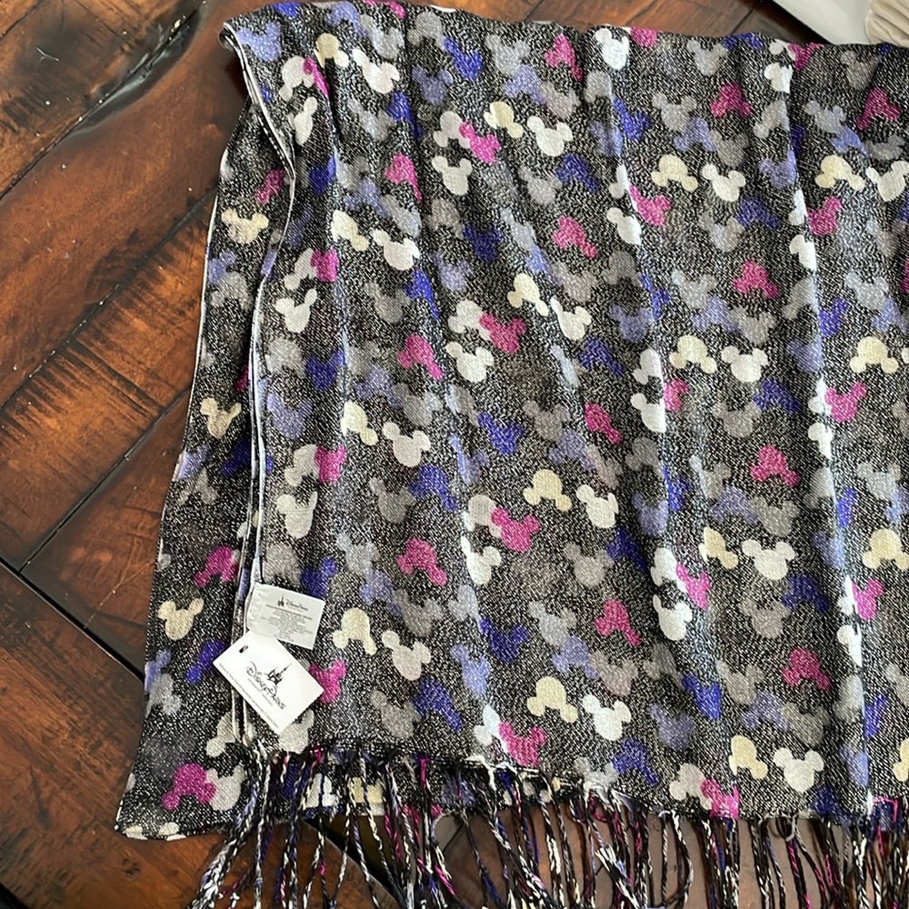 Mickey Mouse scarf